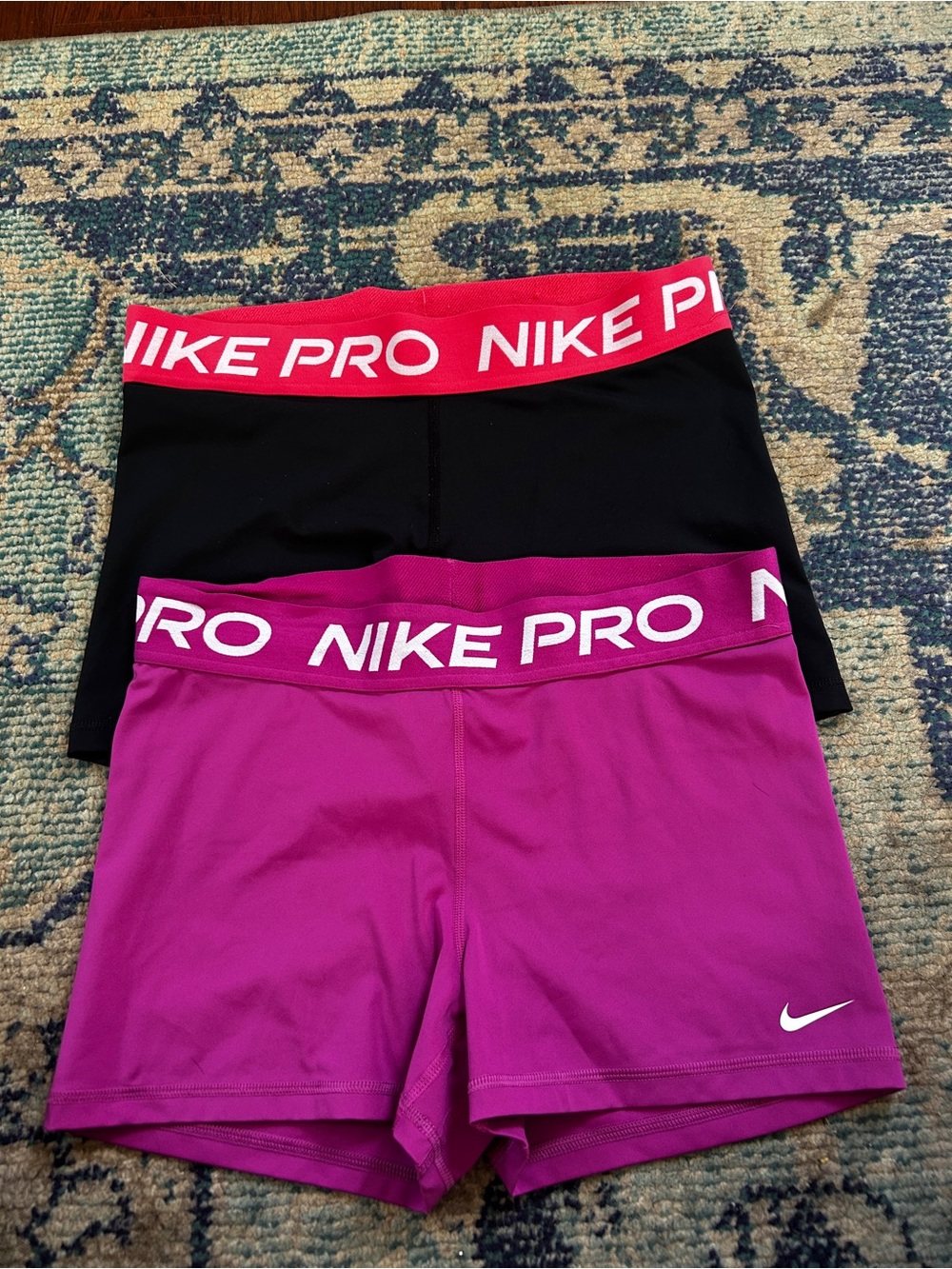 Nike Pro Dri-FIT Shorts Bundle Wonen’s Size L Black Pink Compression 2 Pair
